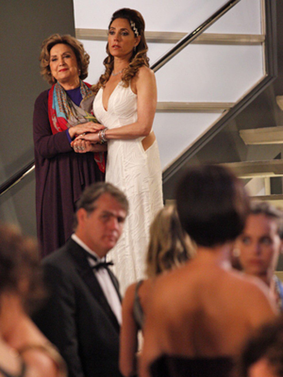 Íris (Eva Wilma) ameaça revelar o segredo de Tereza Cristina (Christiane Torloni) em 'Fina Estampa' — Foto: Globo