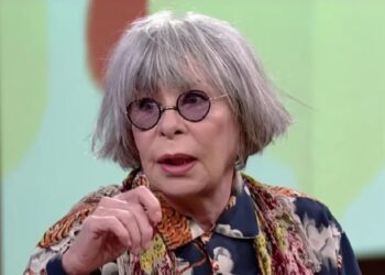 Aos 73 anos, Rita Lee descobre câncer após passar por exames de rotina