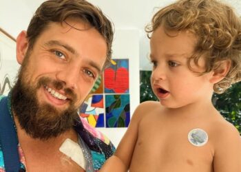 Rafael Cardoso recebe alta e filho pede curativo ‘igual ao do papai’