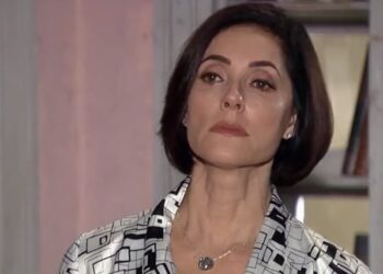 Rebeca procura ex-amante do marido e recebe resultado de DNA em ‘Ti-ti-ti’