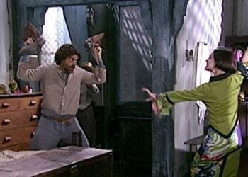 ‘O Cravo e a Rosa’: Catarina flagra Petruchio com outra e arma um escândalo