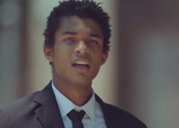 Um Lugar ao Sol: Ravi se dá mal ao tentar ajudar família de Joy