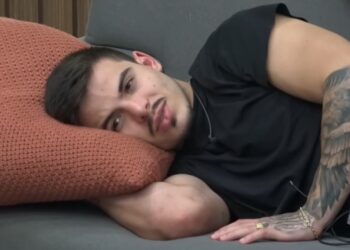 Thomaz Costa detona elenco de A Fazenda e critica falta de pessoas famosas: ‘Flopou’