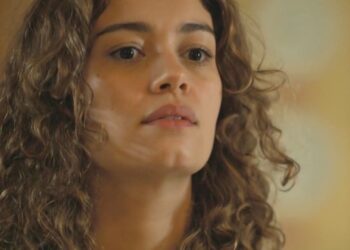 Todas as Flores: Zoé e Vanessa roubam filho de Maíra, e mocinha promete vingança