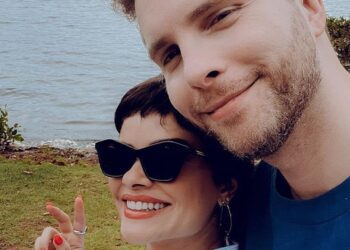 Thiago Fragoso entra em Travessia com ‘segredo’ que atrapalhará namoro com Leonor