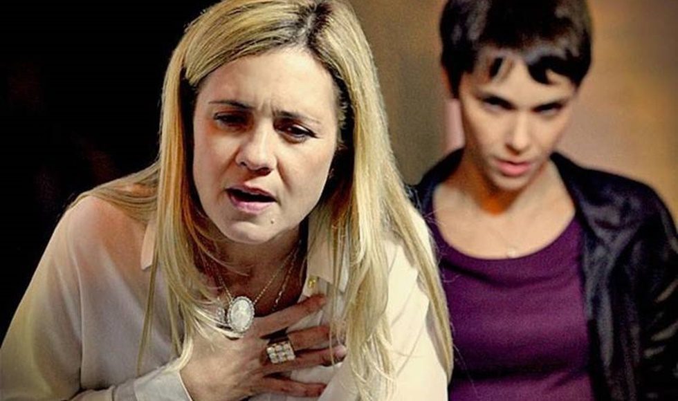 Novelas mais vendidas da Globo: 148 países já puderam conferir os embates entre Nina (Débora Falabella) e Carminha (Adriana Esteves), protagonistas do sucesso Avenida Brasil