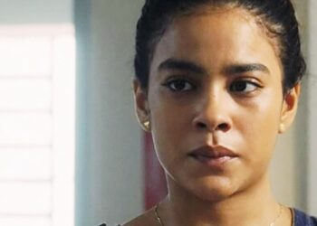 Quem é o pai de Jenifer em Vai na Fé? Estudante investiga passado em busca de resposta