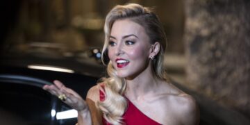 Viva anuncia novela com Angelique Boyer como substituta de Maria do Bairro