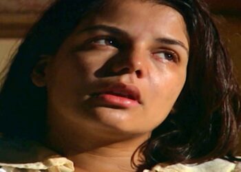 Graça morre no parto, pagando seus pecados e pedindo perdão a Celina: ‘Sejam felizes’