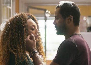 Finalmente! Sol e Ben se beijam após 20 anos em Vai na Fé