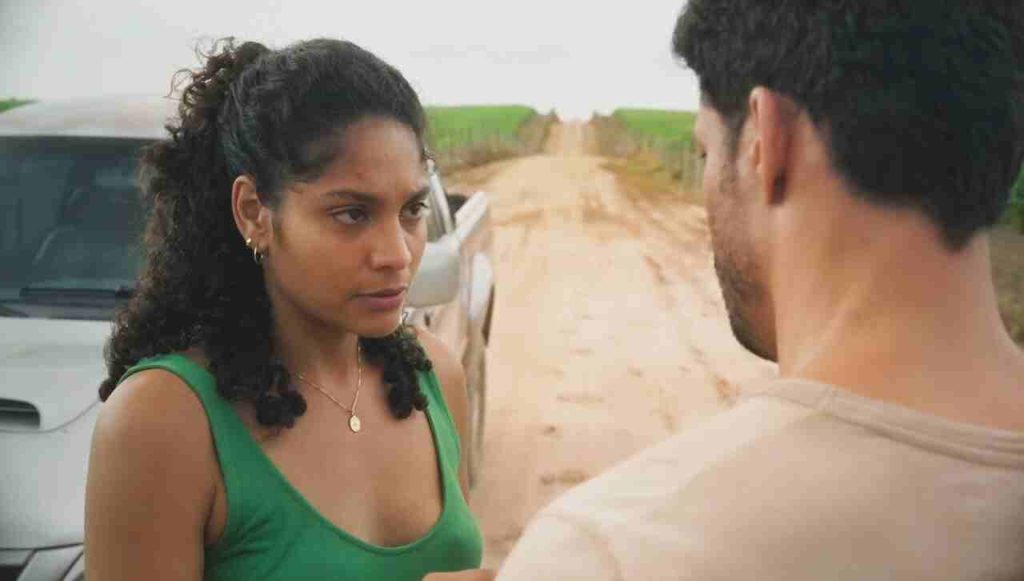 Capítulo de Terra e Paixão em 20 de julho: Aline se decepciona com Caio