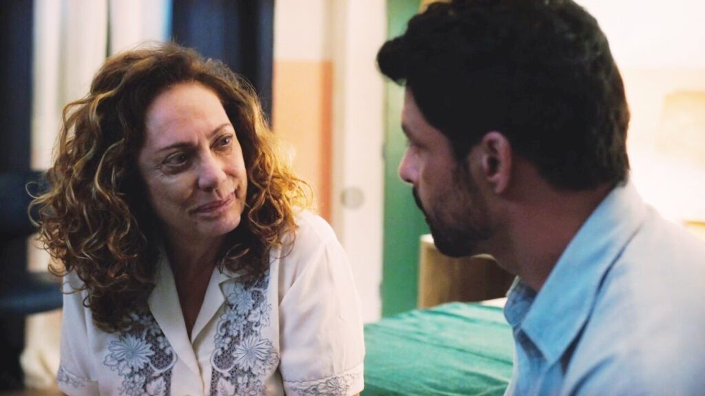 Autor reinventa Terra e Paixão: tudo indica que Agatha é lobo em pele de cordeiro em Terra e Paixão
