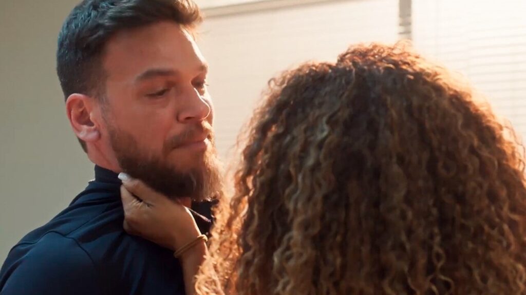 Sol vira uma leoa ao saber que Theo envenenou a filha