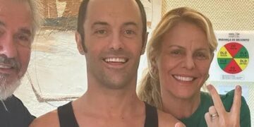 Kayky Brito recebe alta de hospital para seguir tratamento em casa