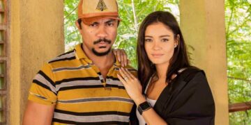 Oficial! Sophie Charlotte e Xamã são vistos aos beijos fora das gravações de Renascer