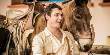 Sergio Guizé impôs condição para aceitar reviver Candinho em continuação de novela