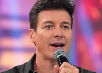 Oficial! Rodrigo Faro deixa a Record após 16 anos
