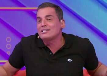 Sem papas na língua, Leo Dias pede para SBT tirar novela do ar: ‘Bota uma coisa melhorzinha’