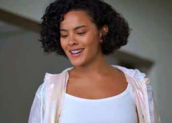 De olho em fortuna de dólares, Fátima pula da janela para comover Raquel
